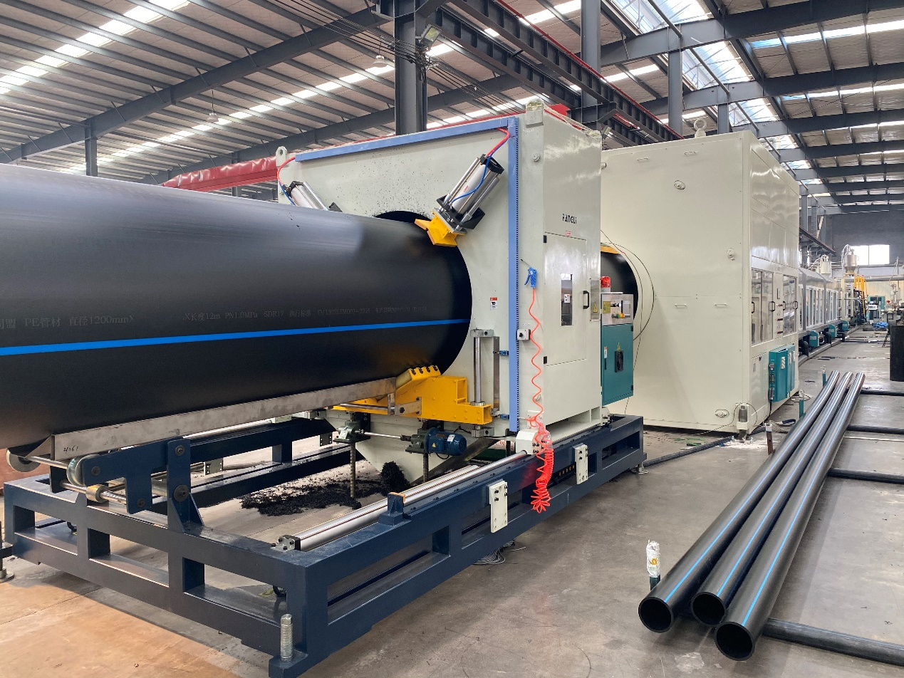 Stor størrelse polyetylenrør ¼ ˆ PEï ¼ ‰ ekstruderingsutstyr